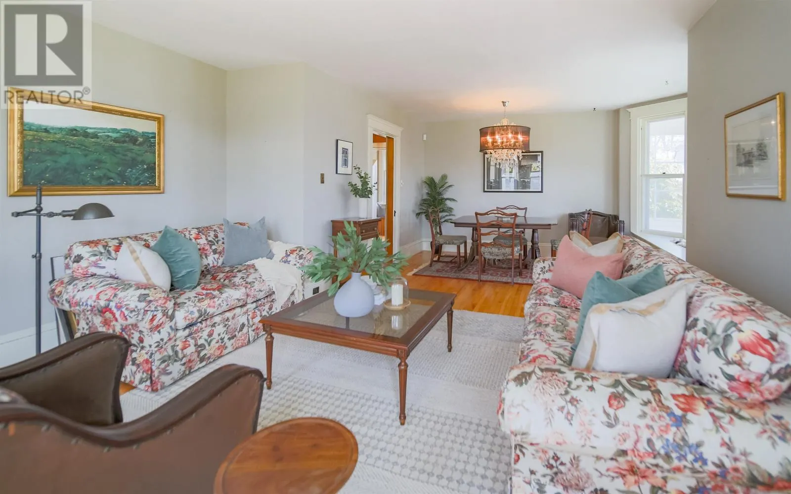 25 Greenfield Avenue