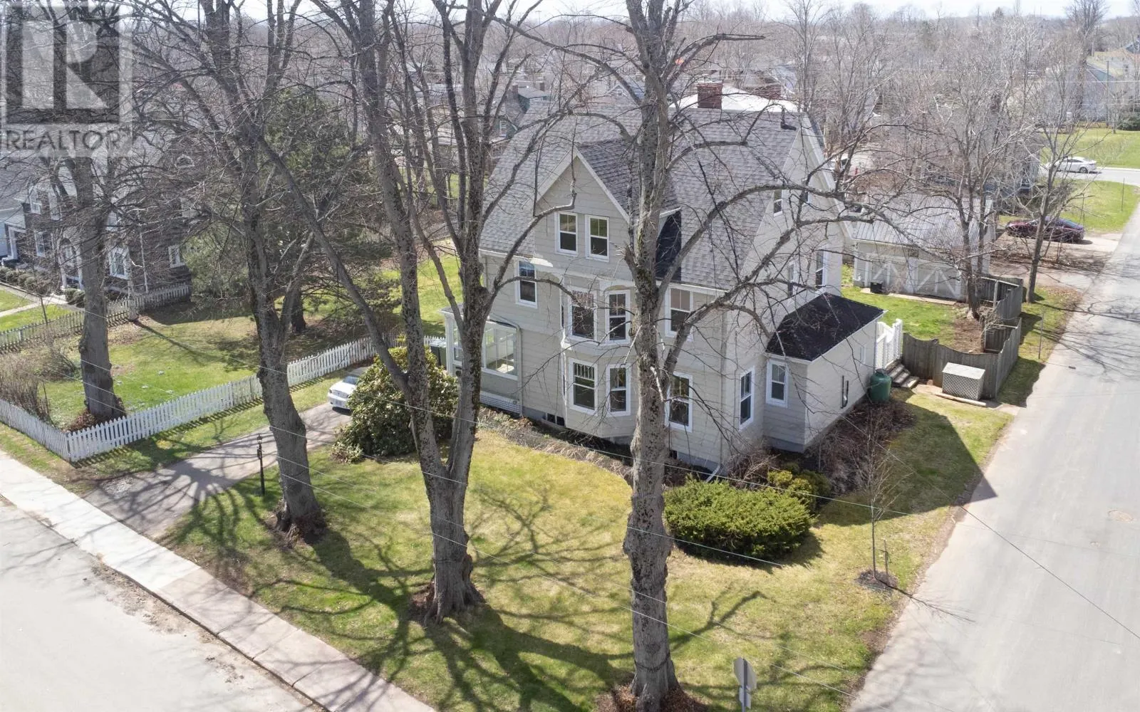 25 Greenfield Avenue