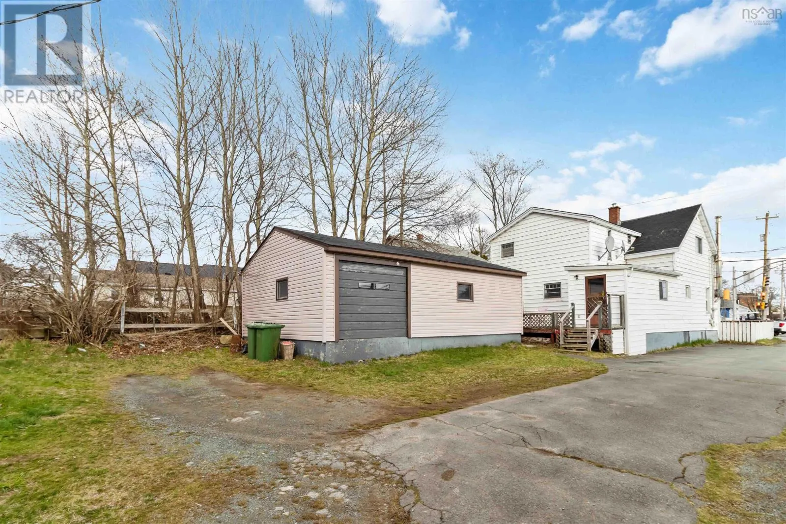 33 Albro Lake Road