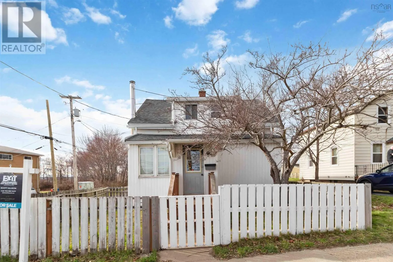 33 Albro Lake Road