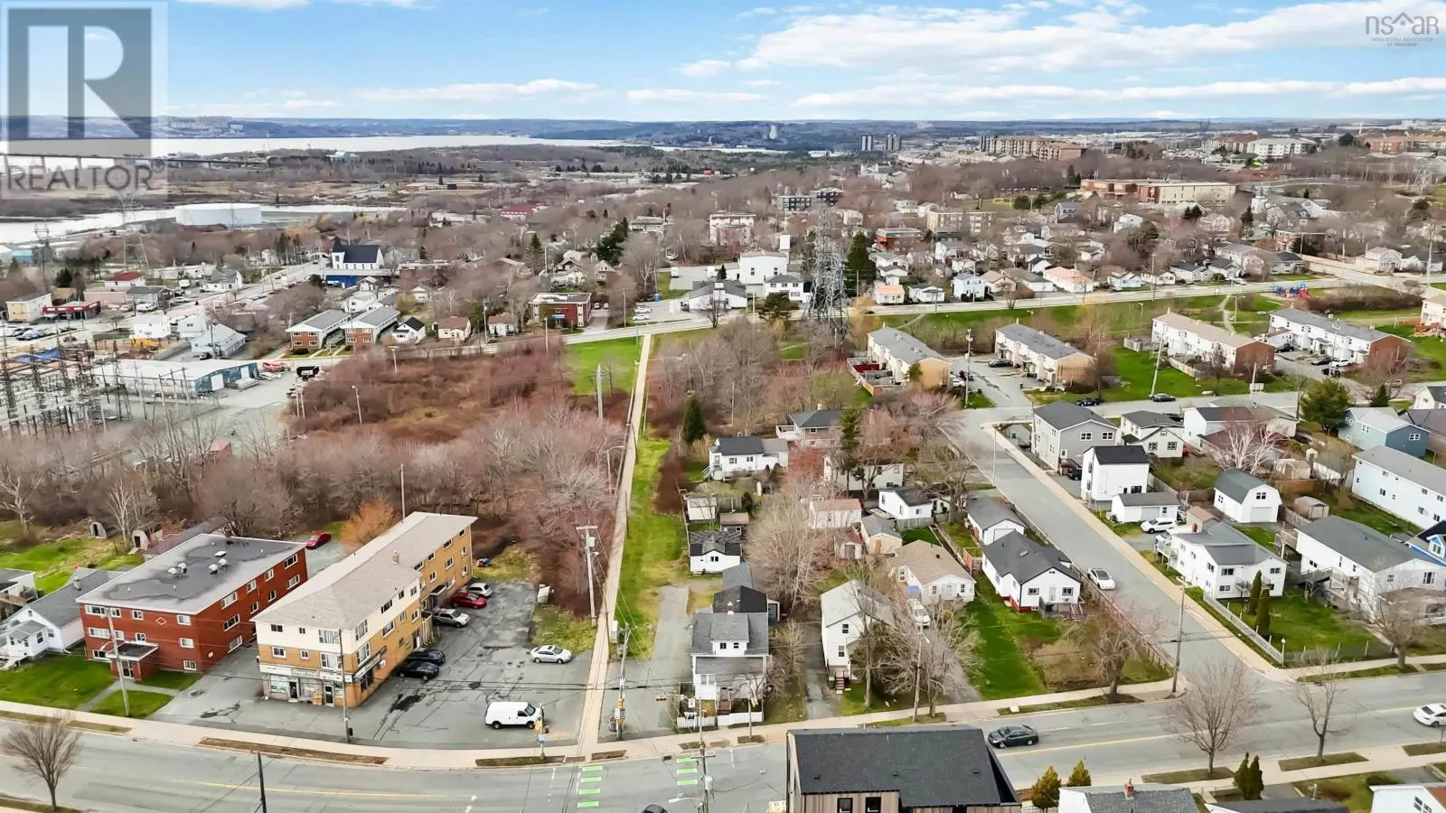 33 Albro Lake Road