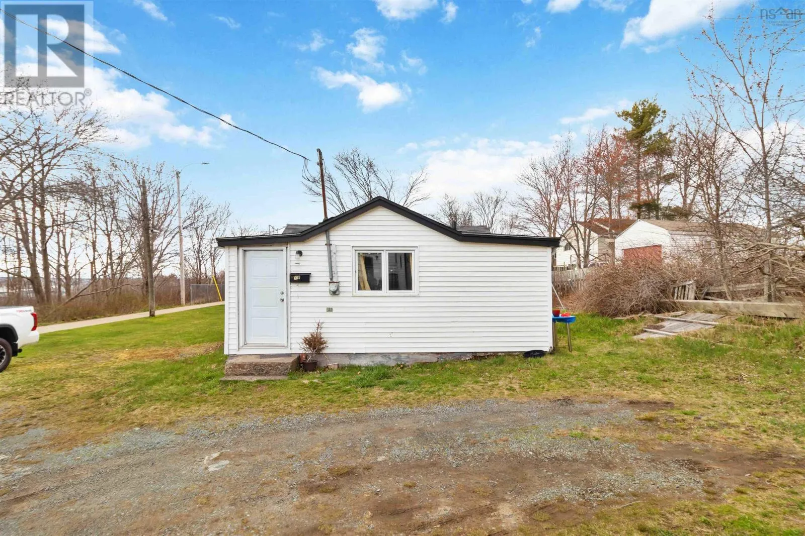 33 Albro Lake Road