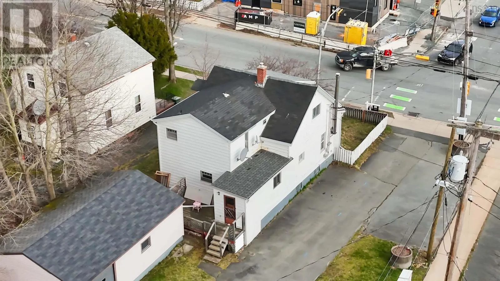 33 Albro Lake Road