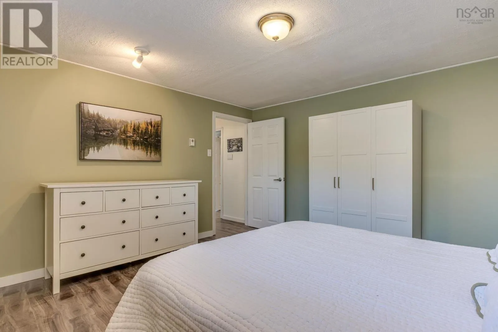 20 Kipawa Crescent