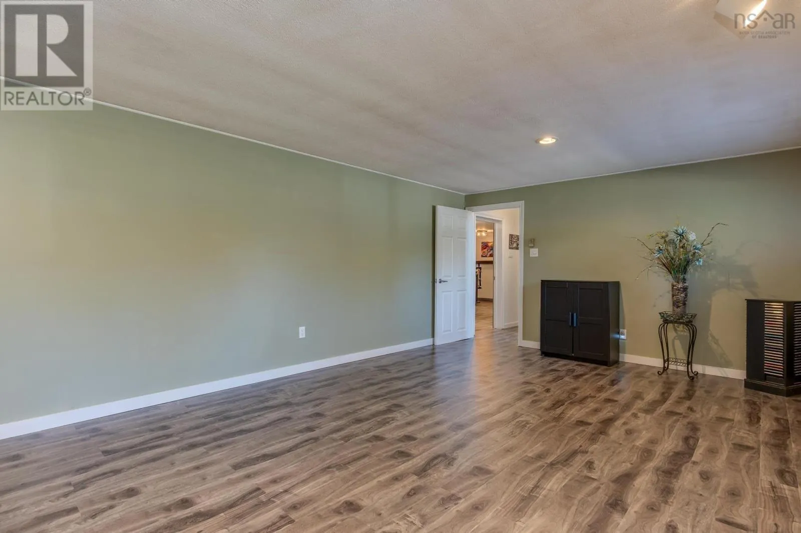 20 Kipawa Crescent