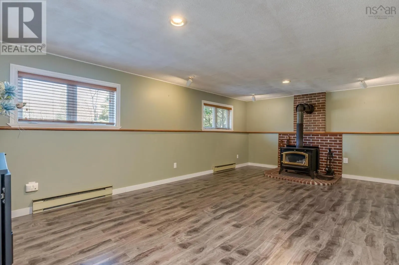 20 Kipawa Crescent