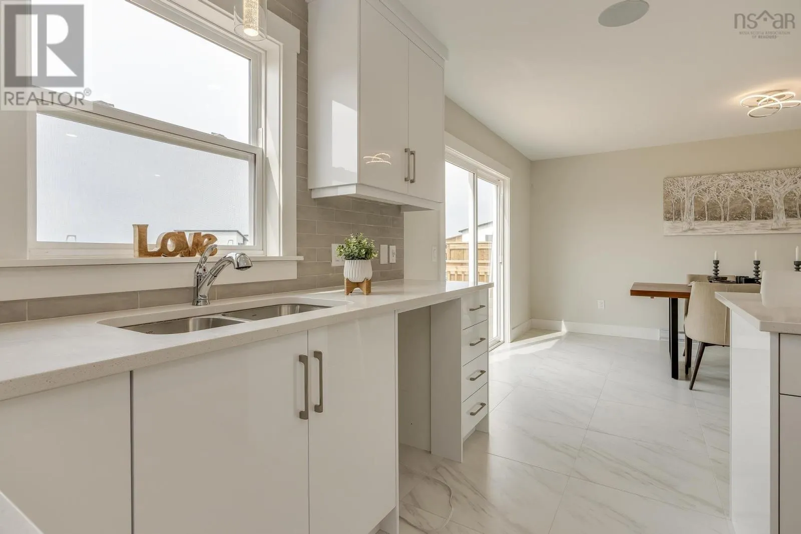 Lot 3049 Zeppelin Crescent