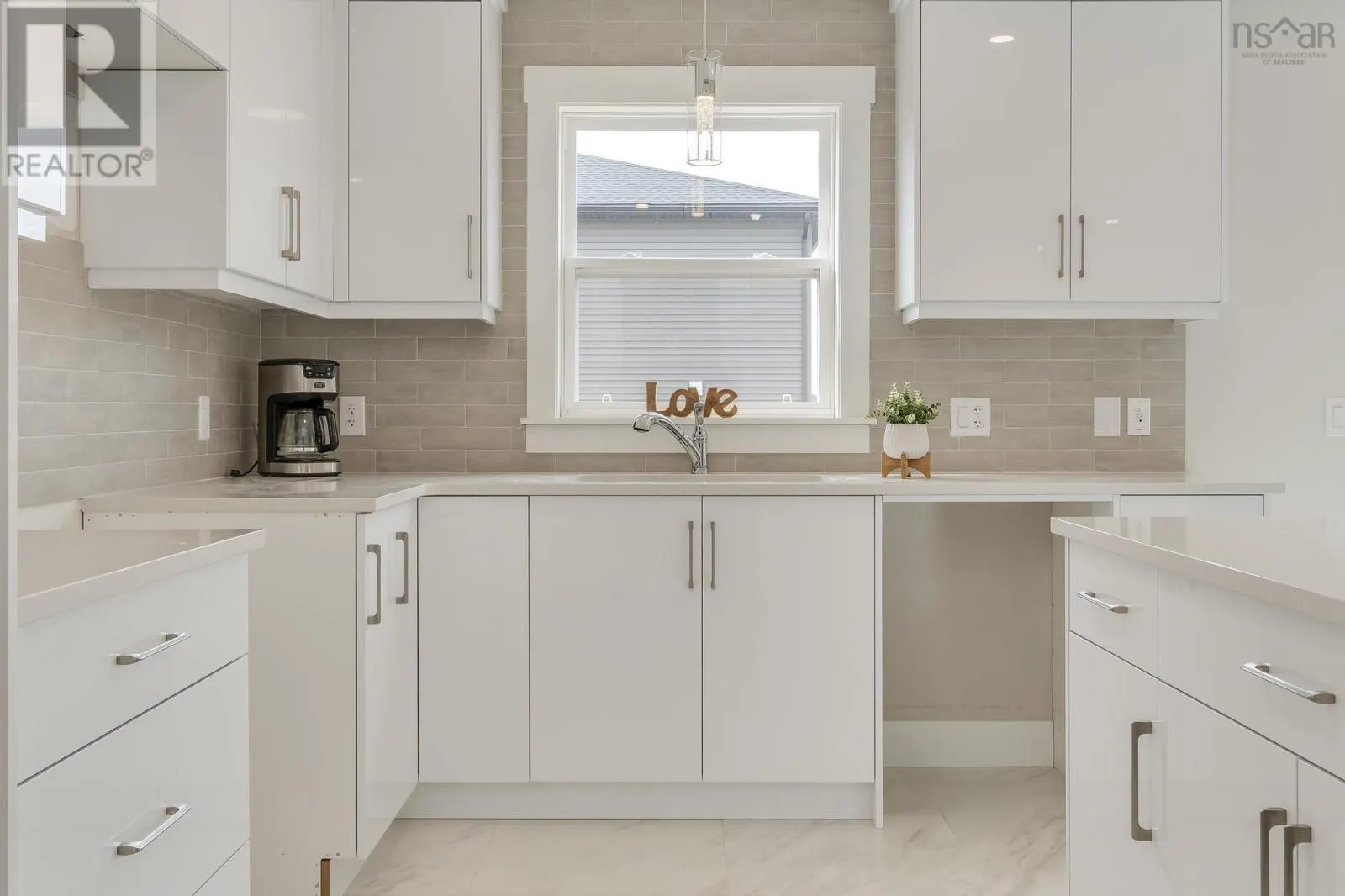 Lot 3049 Zeppelin Crescent