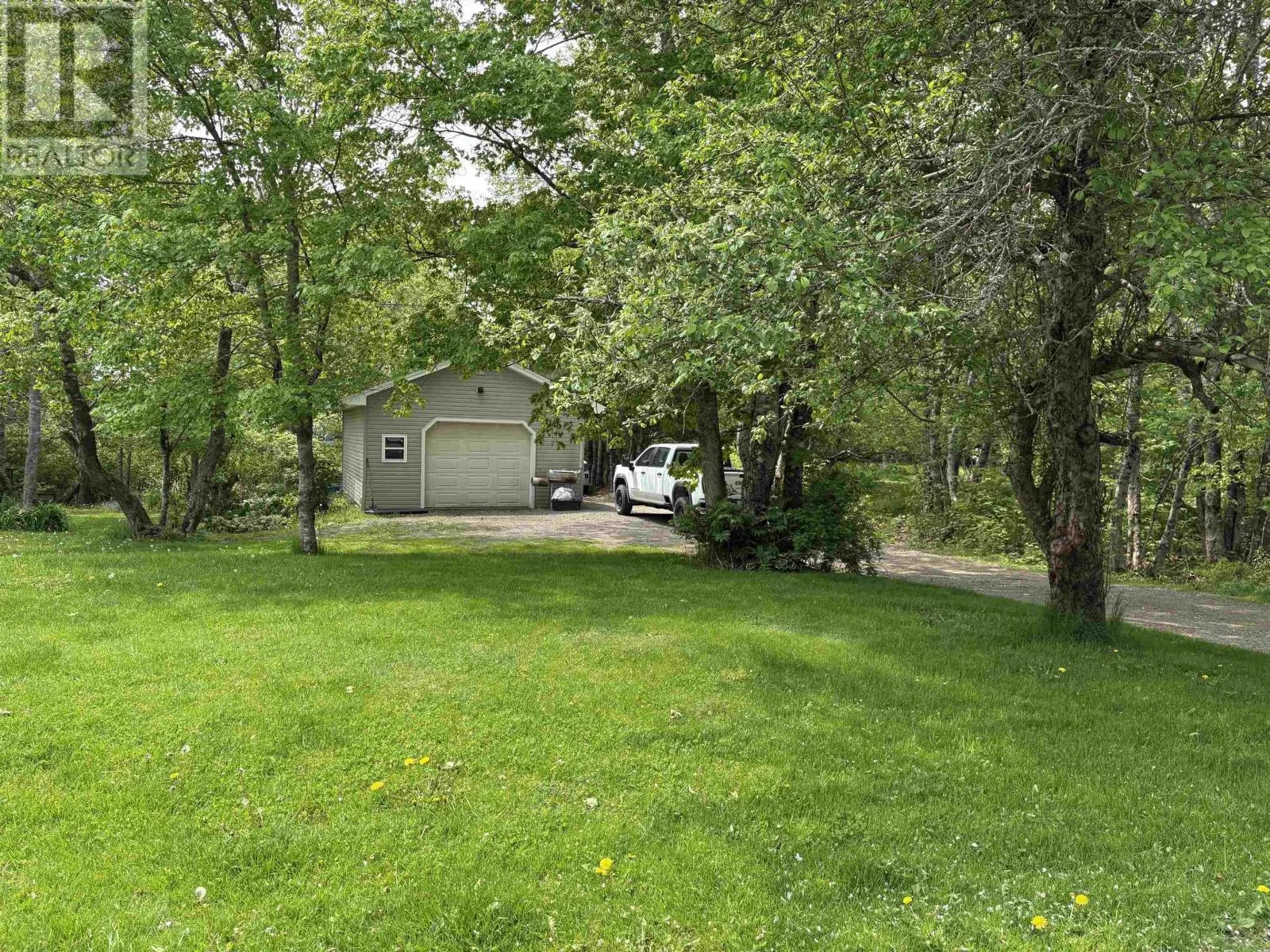18 Merganser Avenue