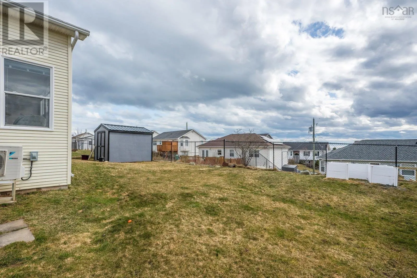 60 Sea Spray Dr