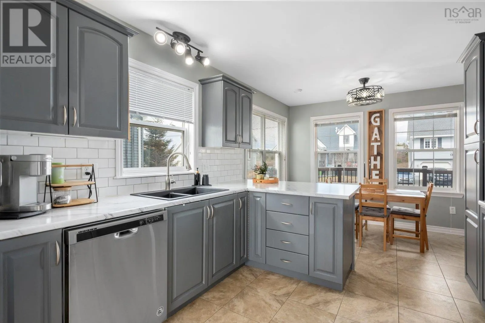 60 Sea Spray Dr