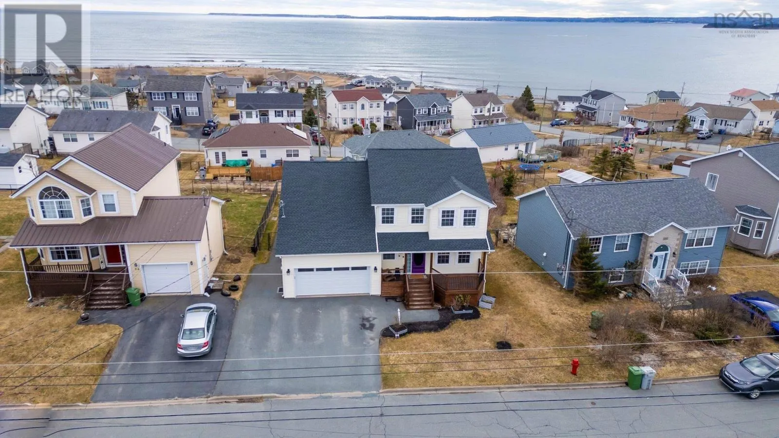 60 Sea Spray Dr