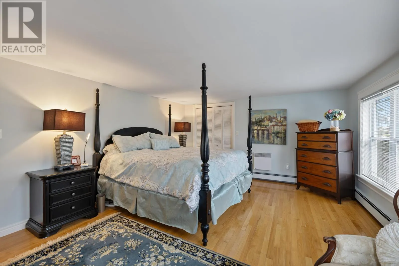 33 St Claire Avenue