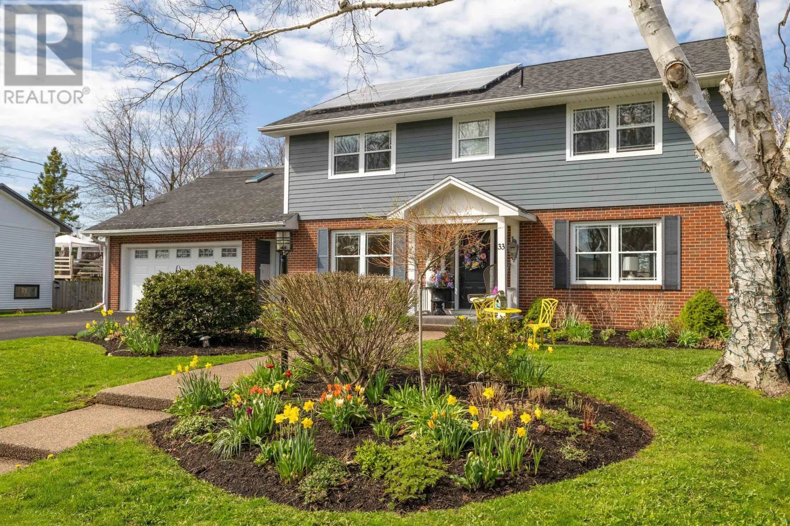 33 St Claire Avenue