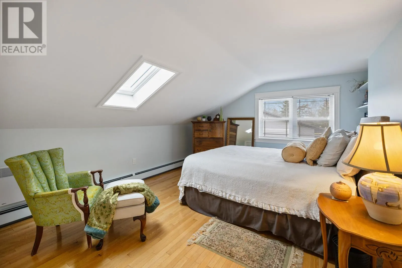 33 St Claire Avenue