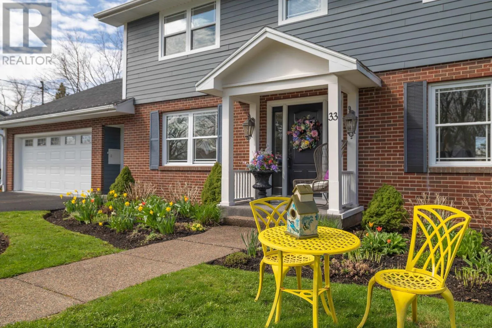 33 St Claire Avenue