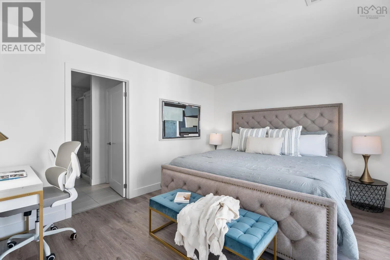 1205 72 Seapoint Road