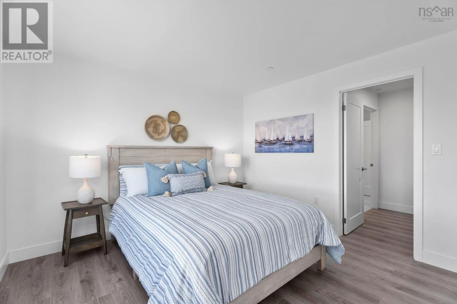 1205 72 Seapoint Road