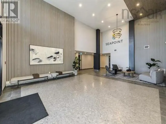 1205 72 Seapoint Road