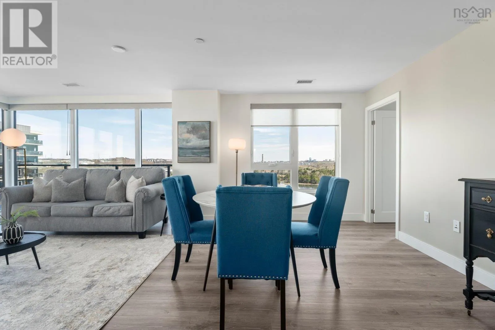 1205 72 Seapoint Road