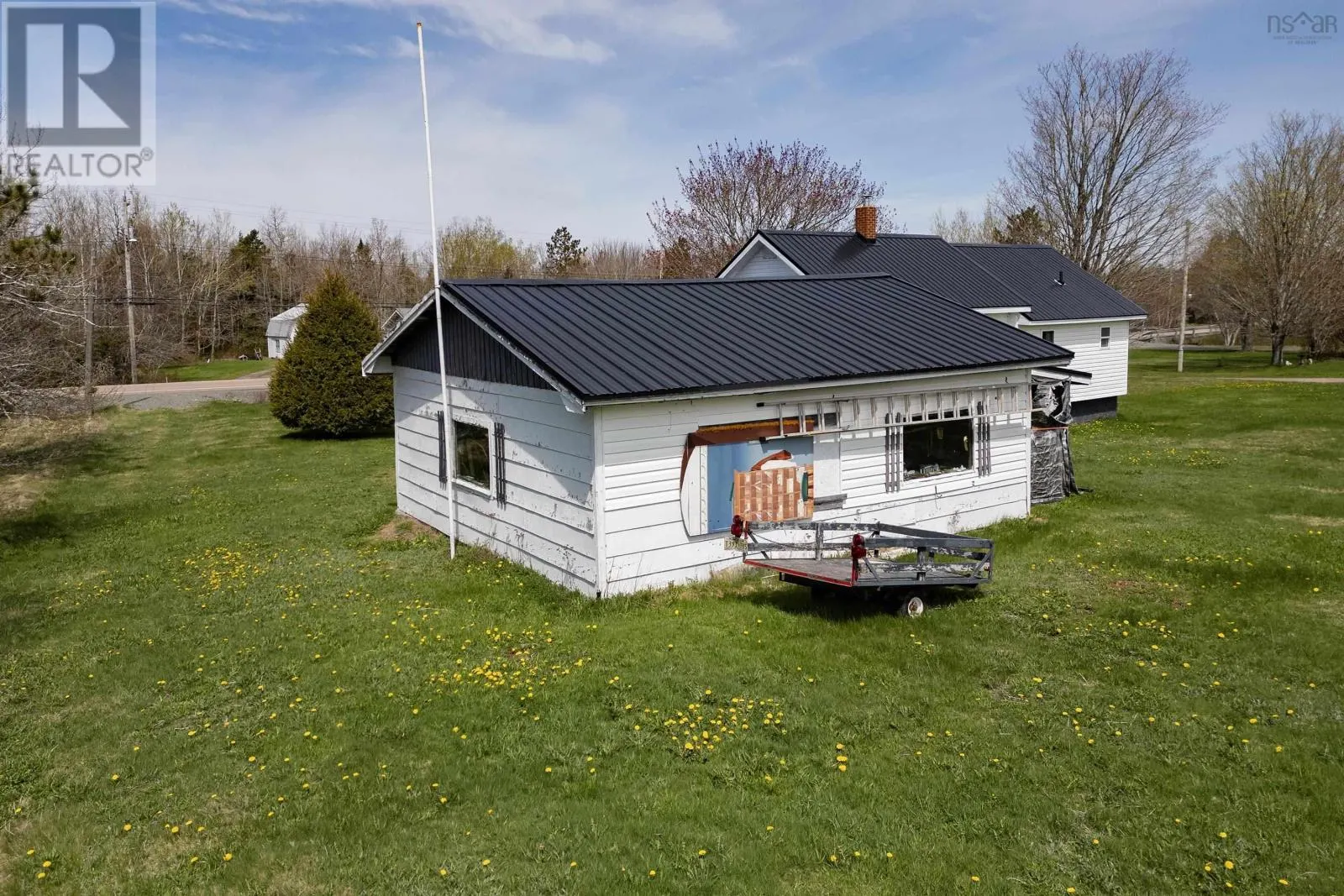 11900 Highway 2