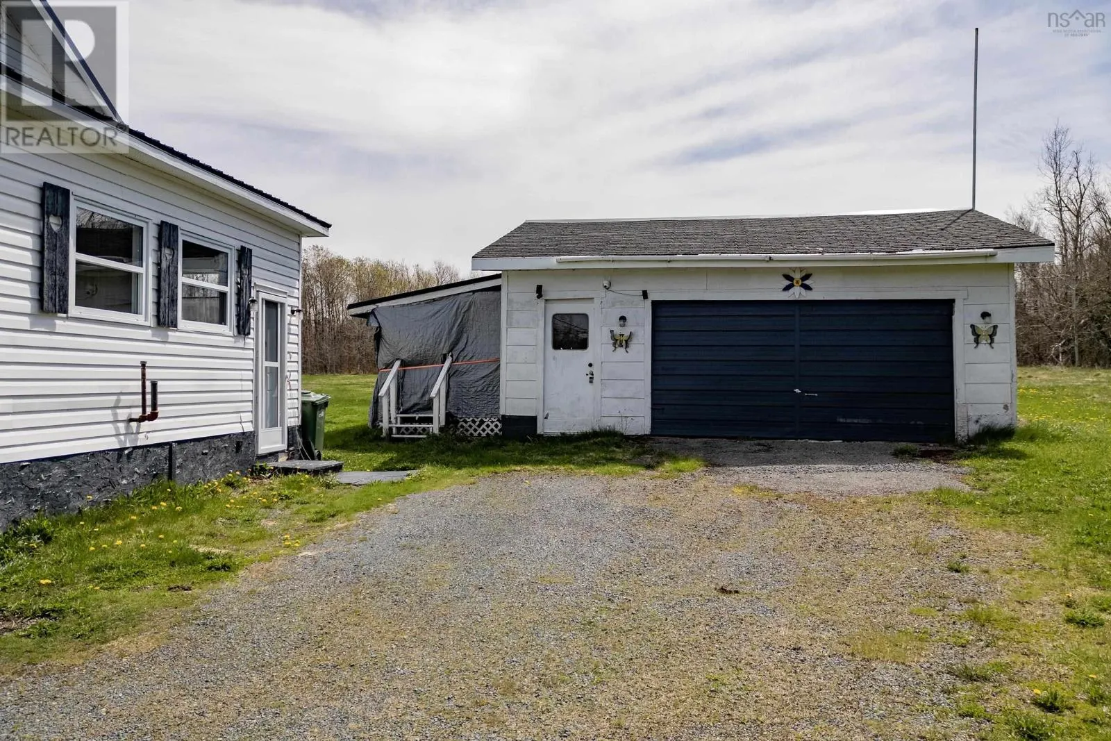 11900 Highway 2