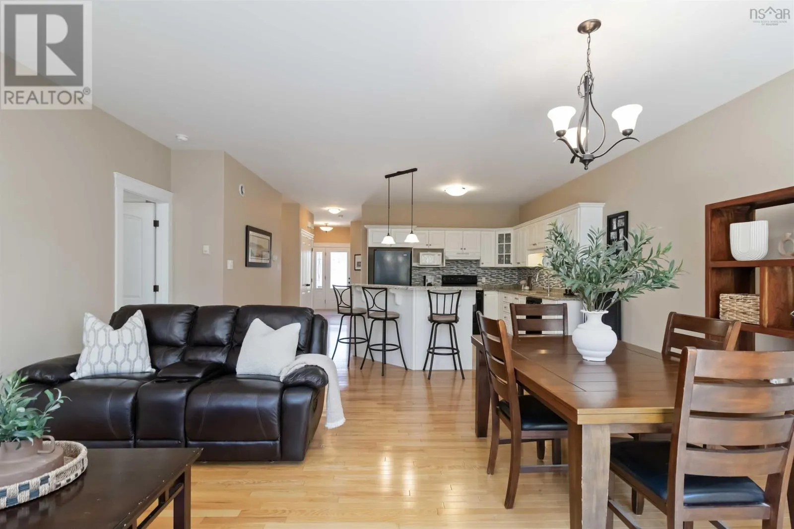 12 Kirkwood Court