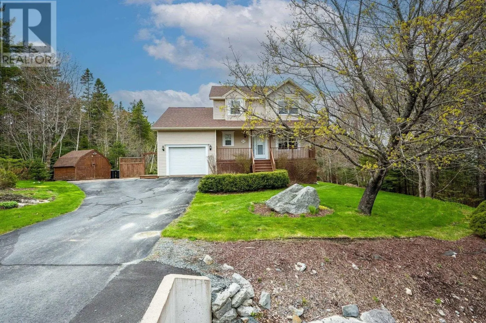 227 St George Blvd