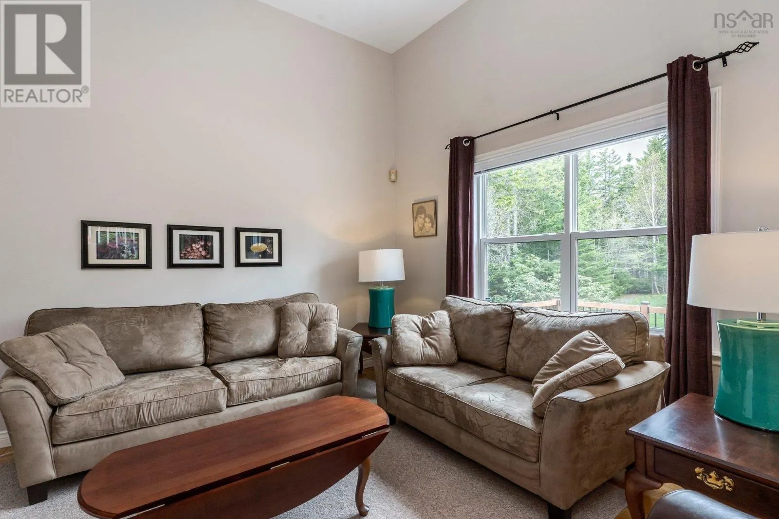 227 St George Blvd