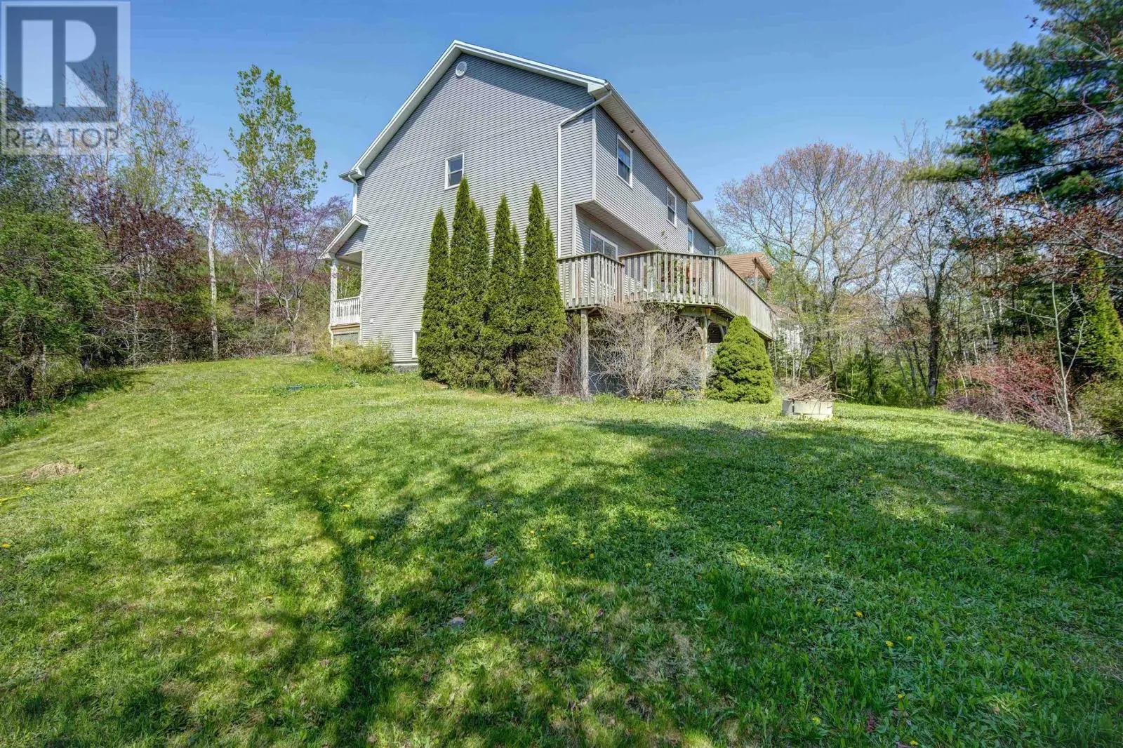 193 Lincolnshire Drive