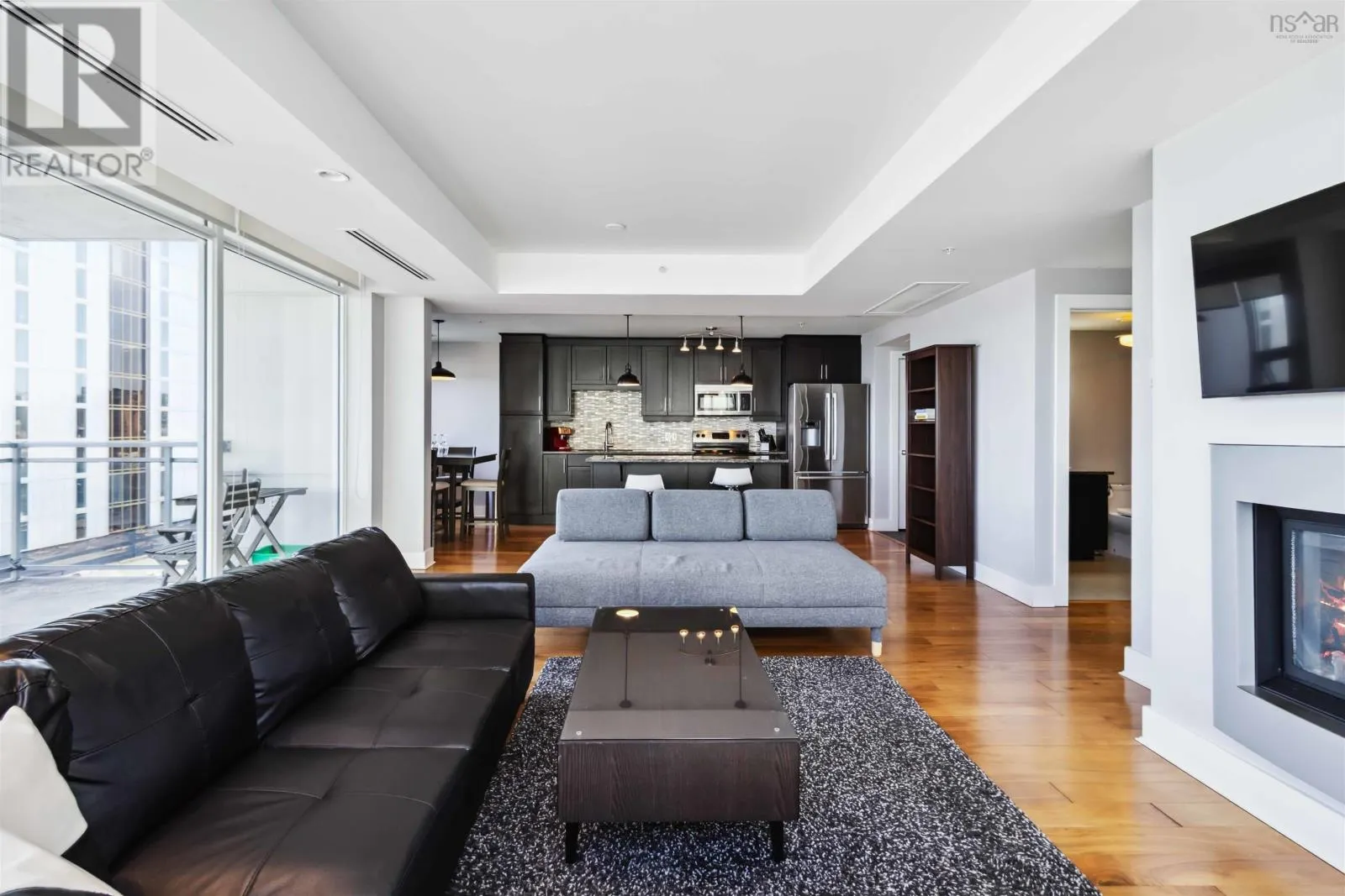 704 31 Kings Wharf Place