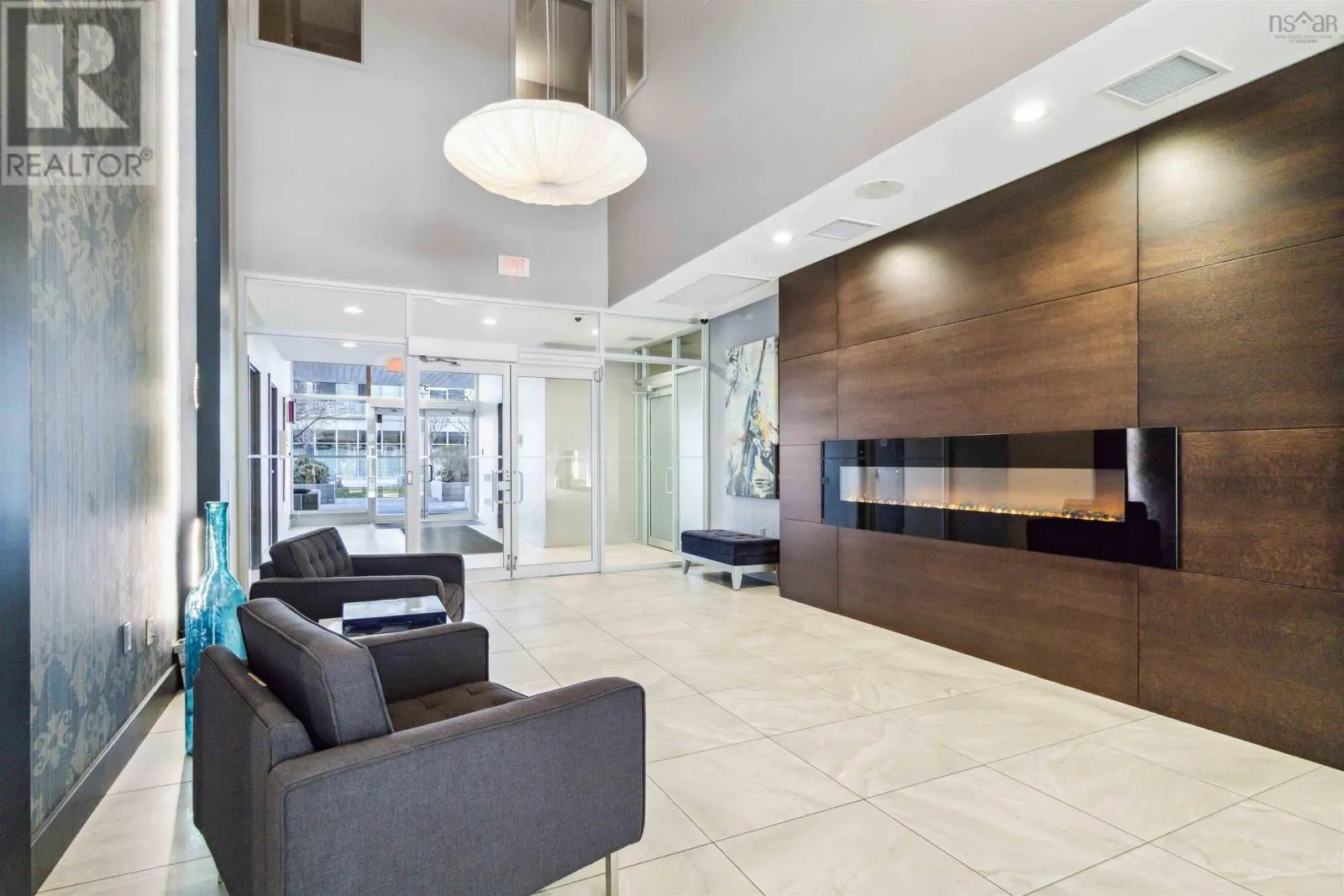 704 31 Kings Wharf Place