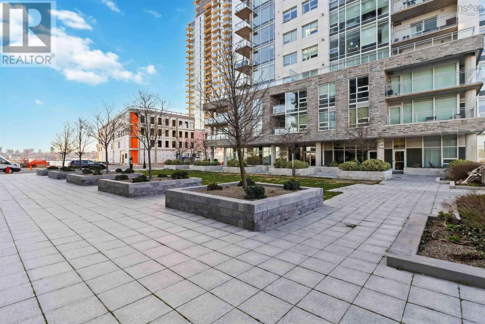 704 31 Kings Wharf Place