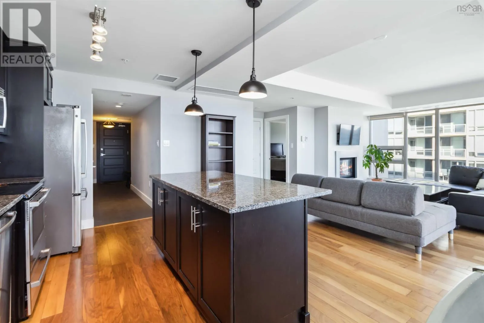 704 31 Kings Wharf Place