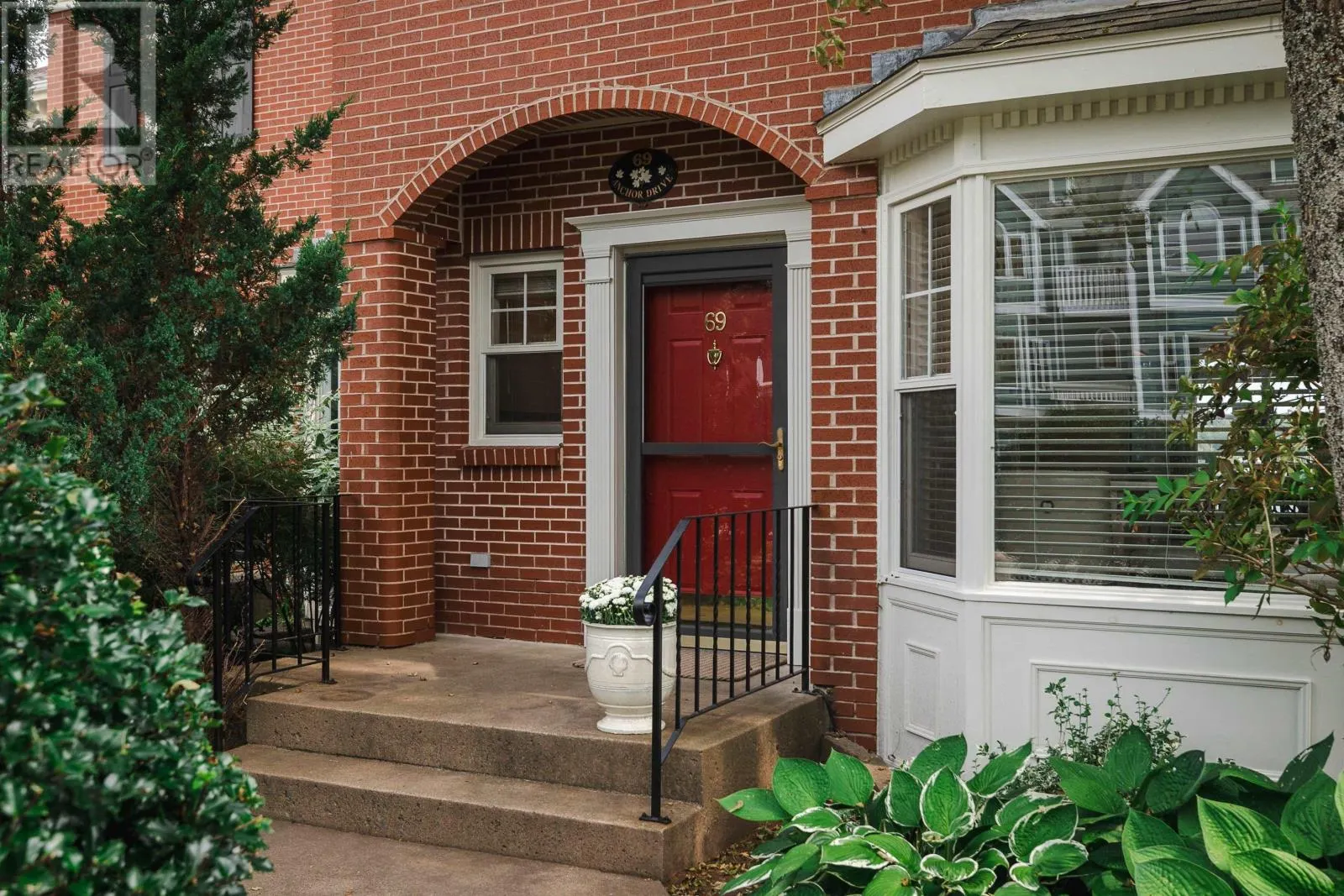 69 Anchor Drive