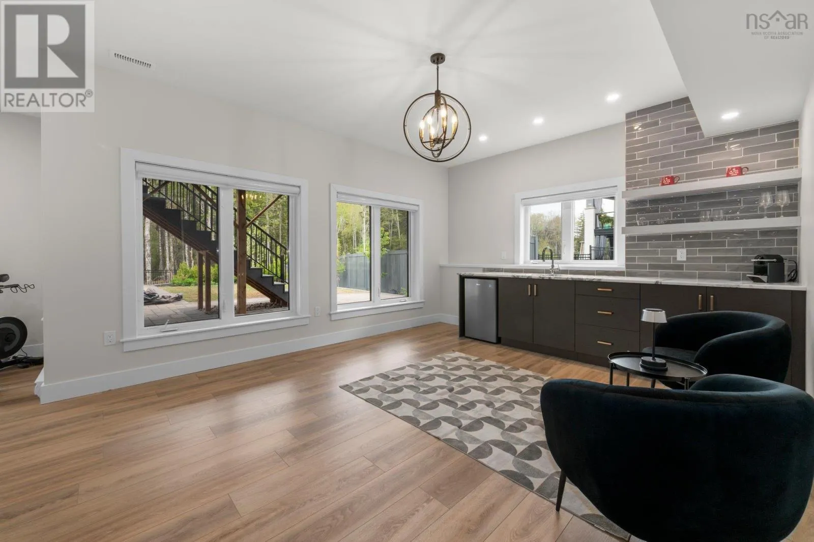 33 Cairnstone Lane