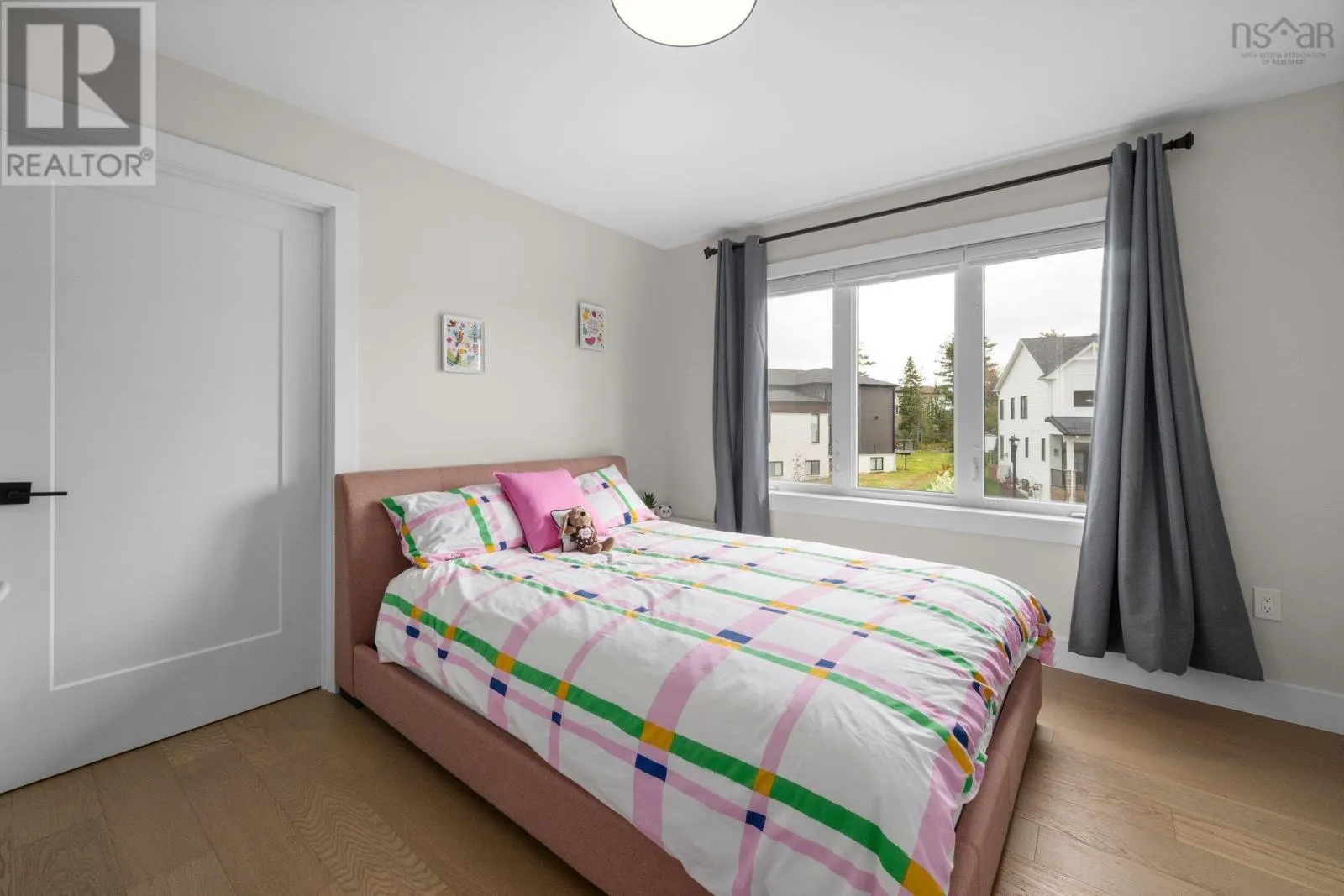 33 Cairnstone Lane