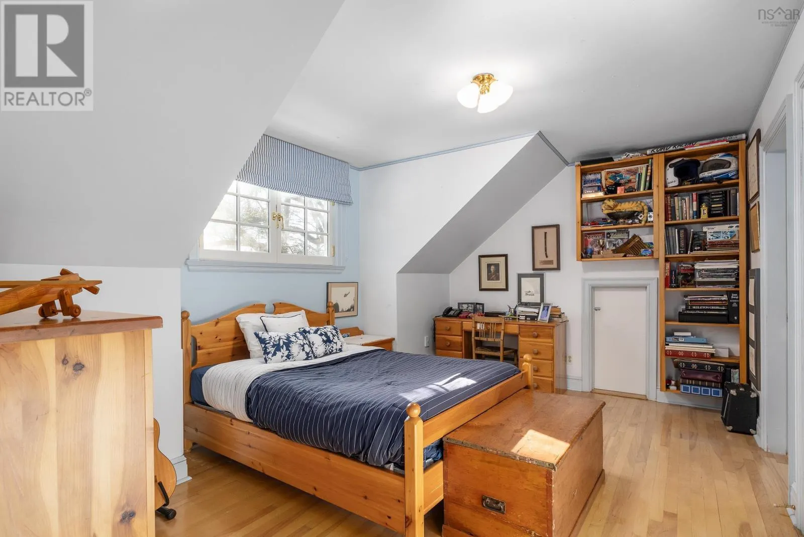 1462 Thornvale Avenue|1445 Birchdale Ave