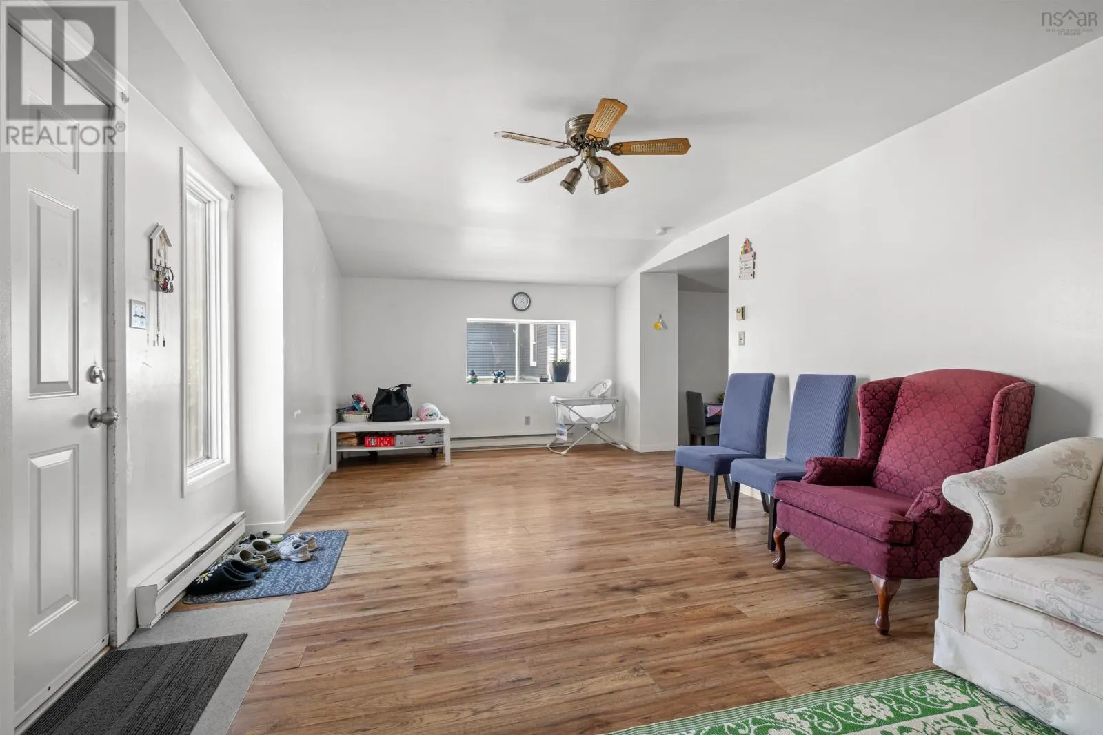 7 Pleasant Street
