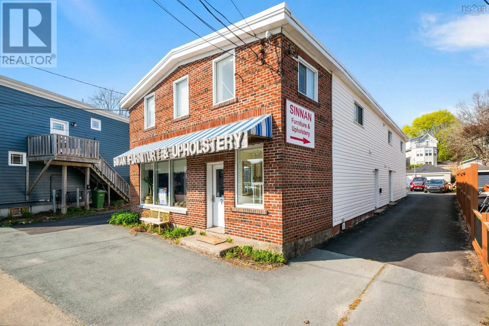 7 Pleasant Street