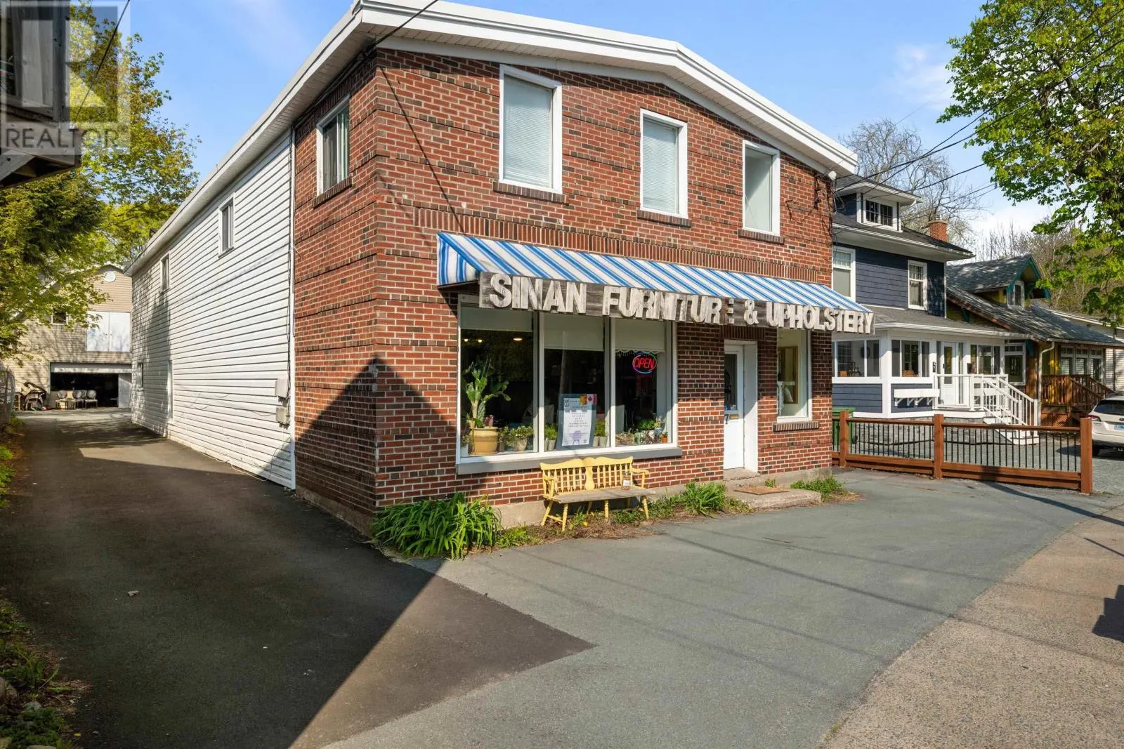 7 Pleasant Street