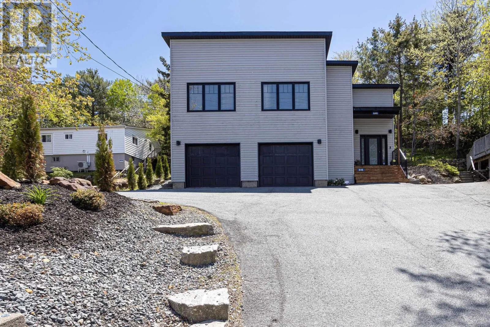 646 St. Margarets Bay Road