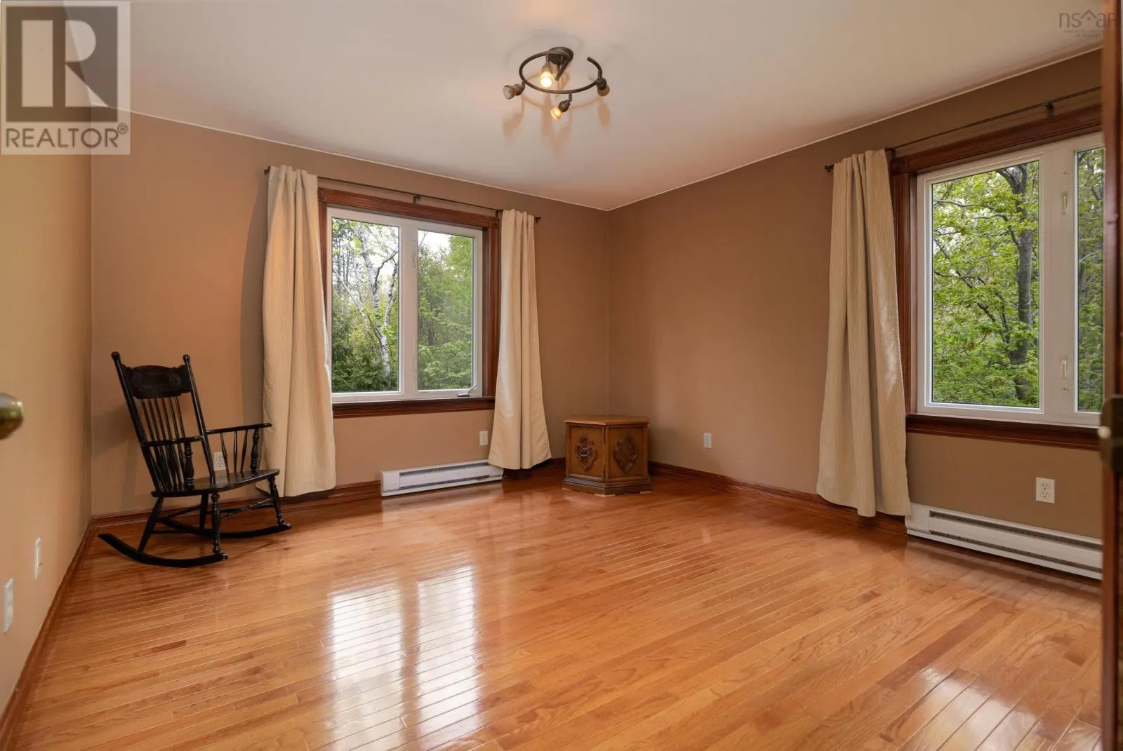 11 Millview Avenue