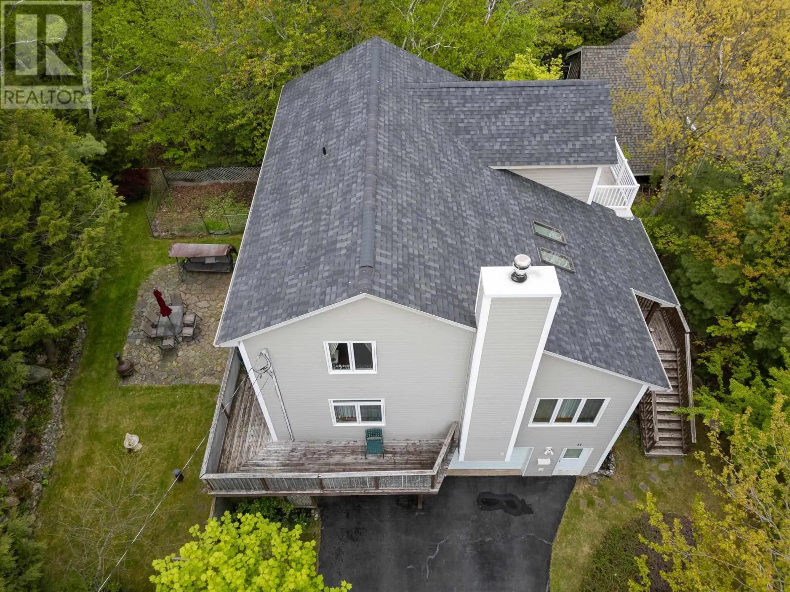 11 Millview Avenue