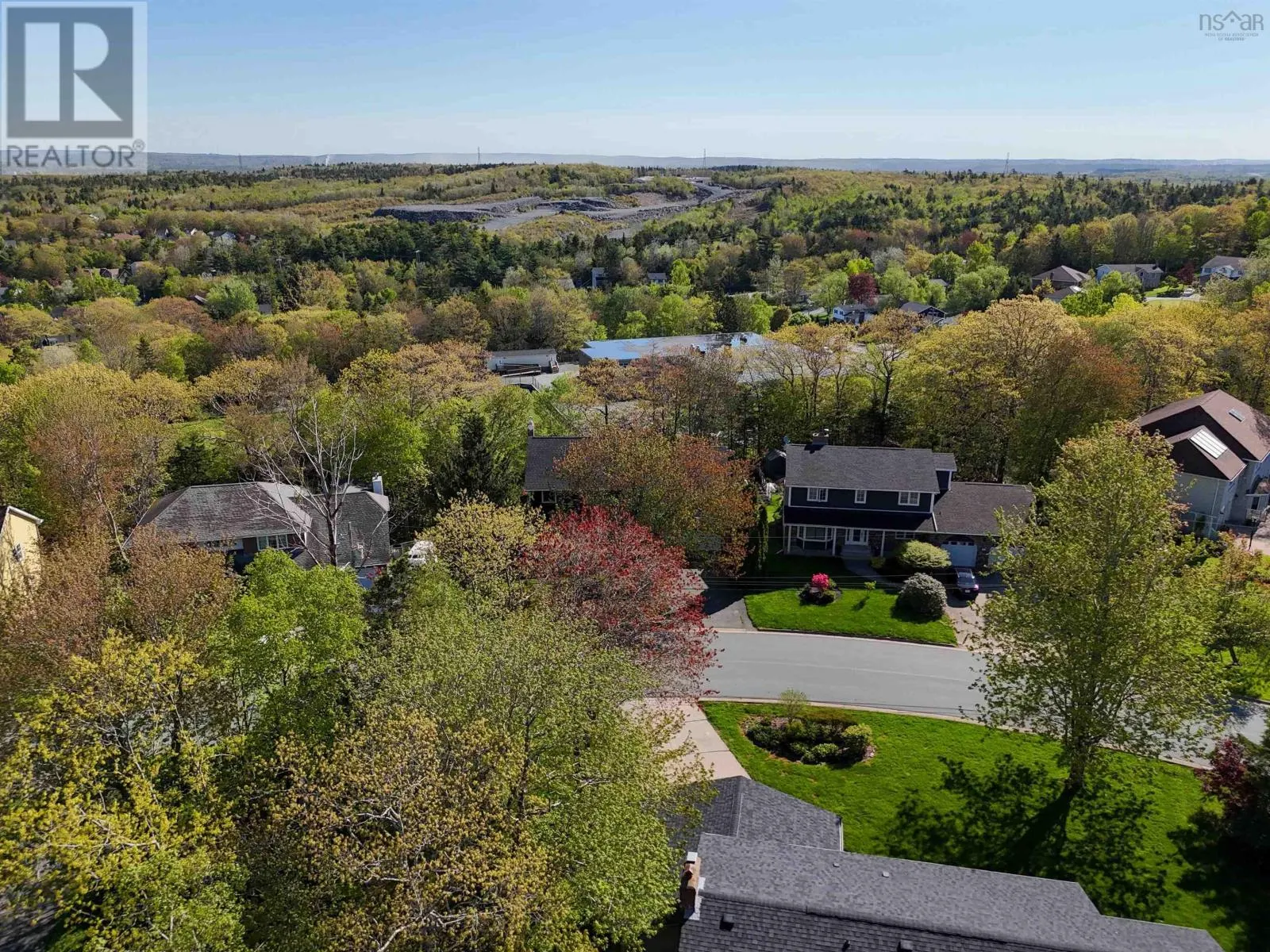 122 Peregrine Crescent