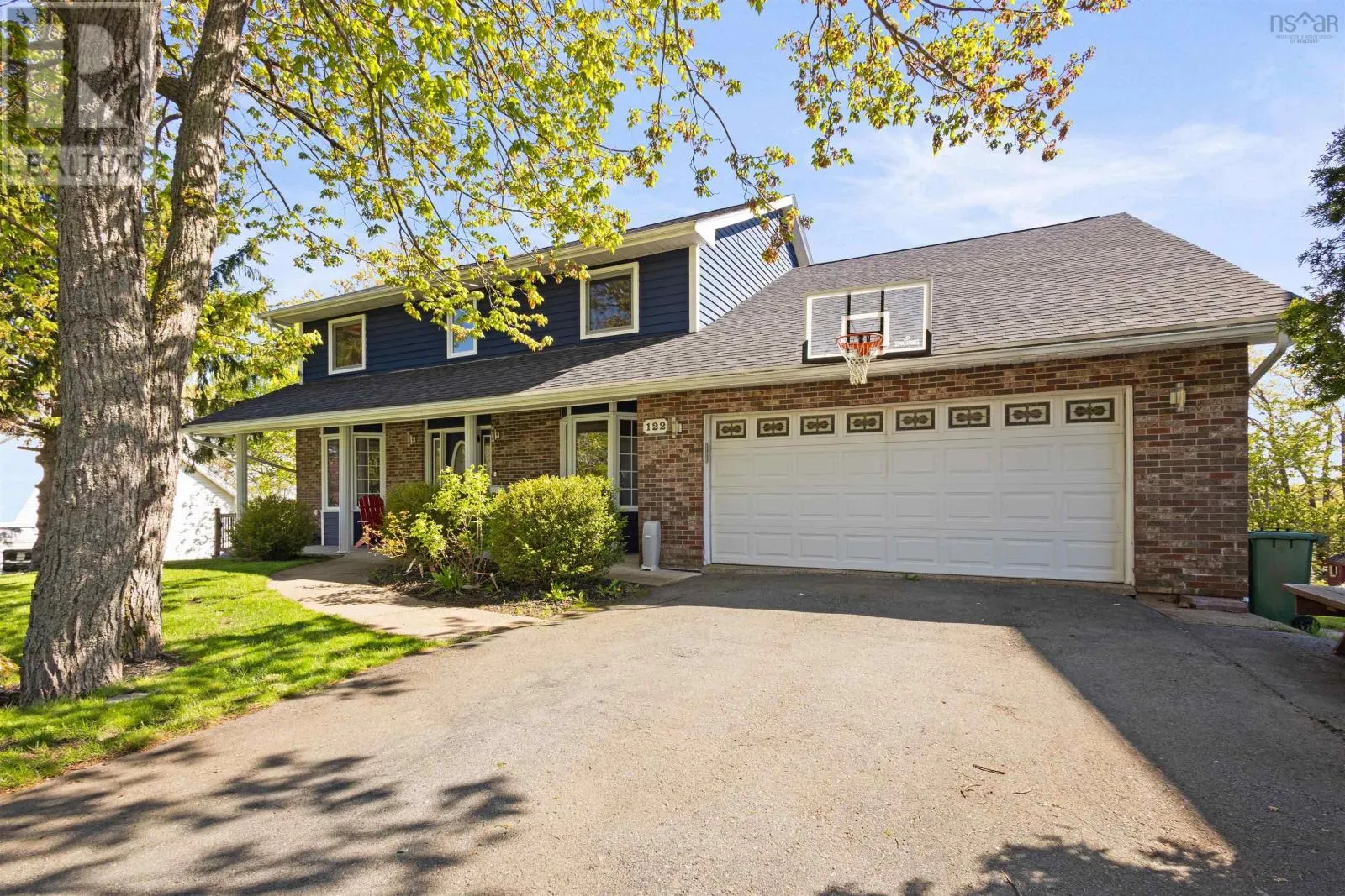 122 Peregrine Crescent