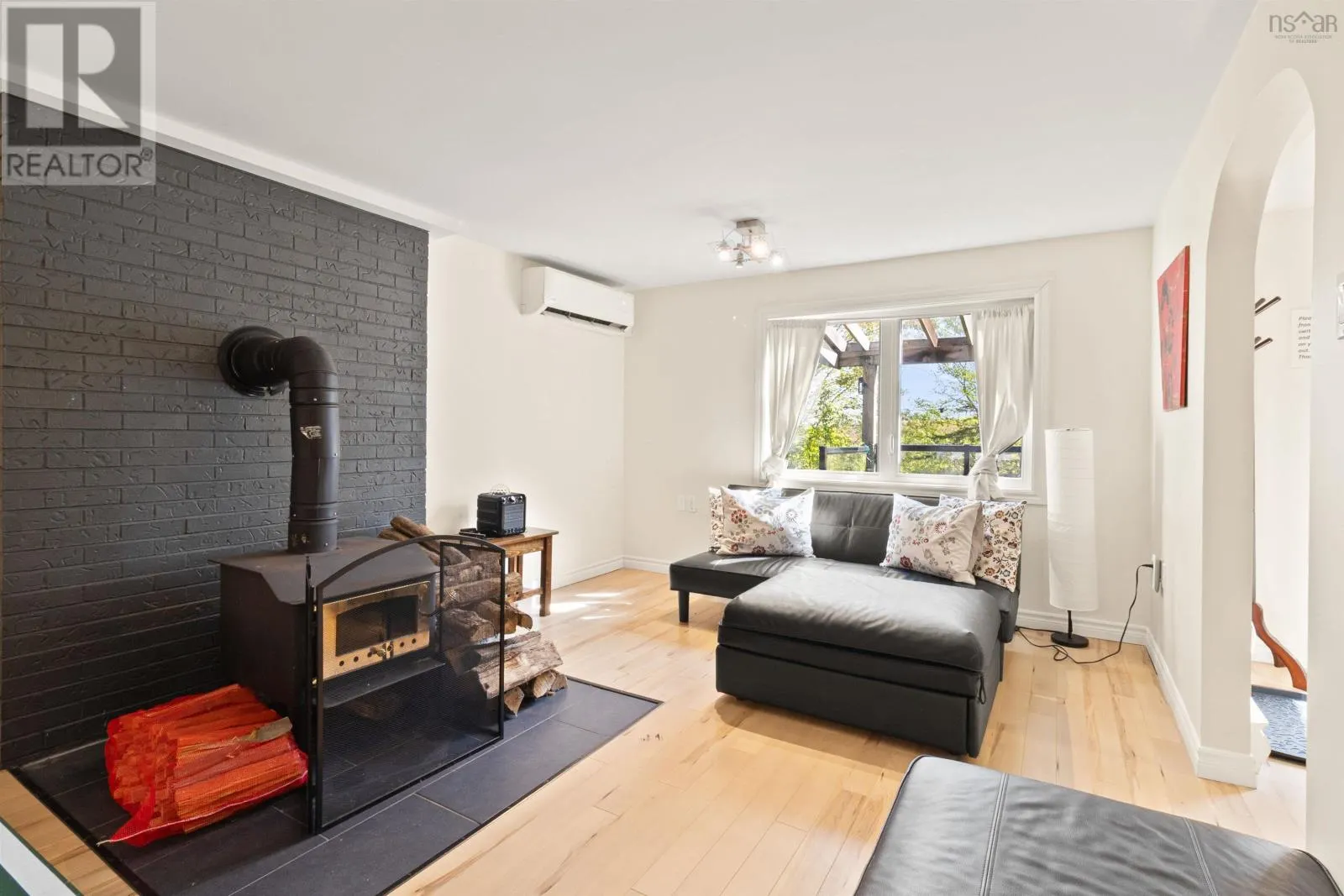 122 Peregrine Crescent