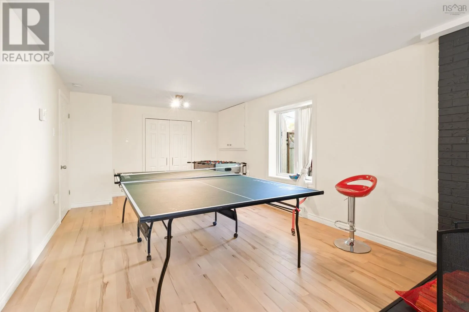 122 Peregrine Crescent