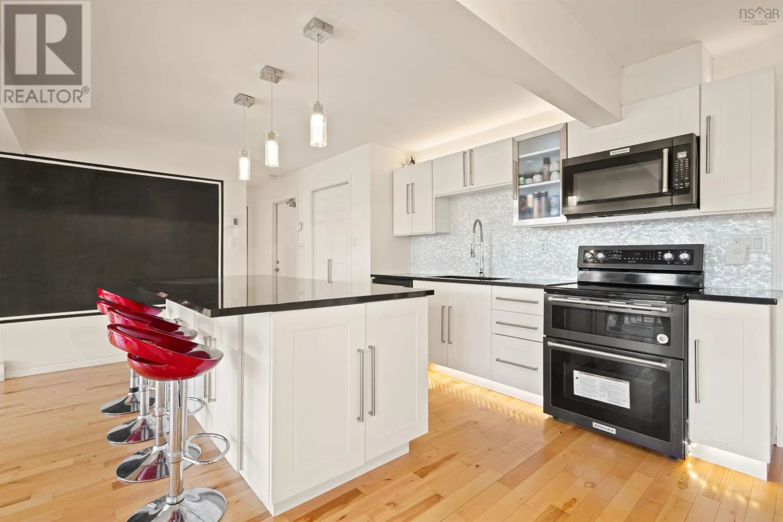 122 Peregrine Crescent