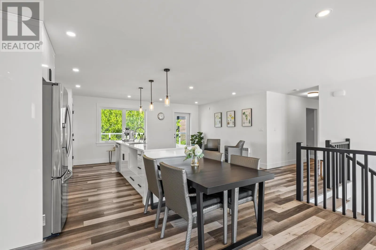 33 Beacon Hill Drive